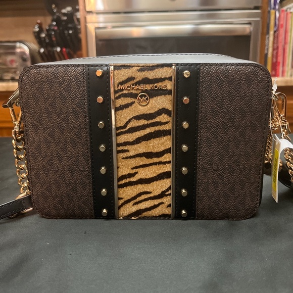 NWT Michael Kors Lg. Jet Set Crossbody/Soulder Bag. Calf Hair/Animal Print Front - Picture 6 of 16